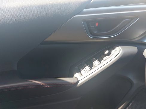 Used 2025 Subaru Impreza 2.0i Sport image 11