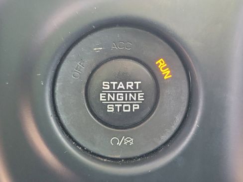 Used 2019 Jeep Wrangler Unlimited Sport S image 28