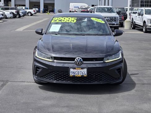 Used 2025 Volkswagen Jetta Sport FWD image 2