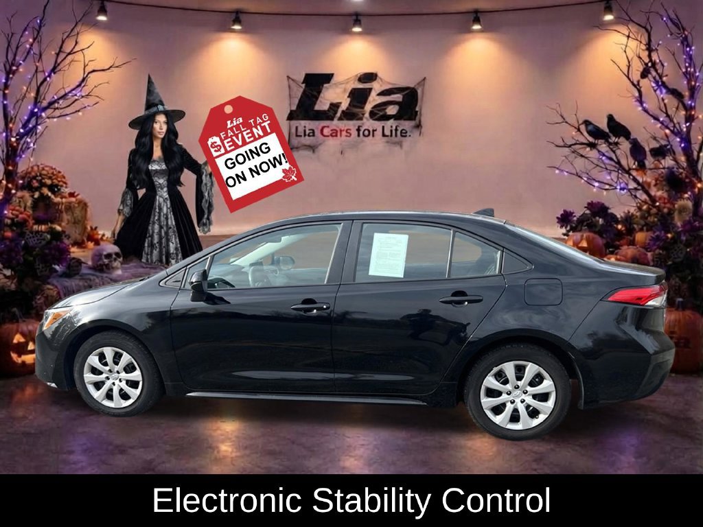 Used 2025 Toyota Corolla LE FWD image 8