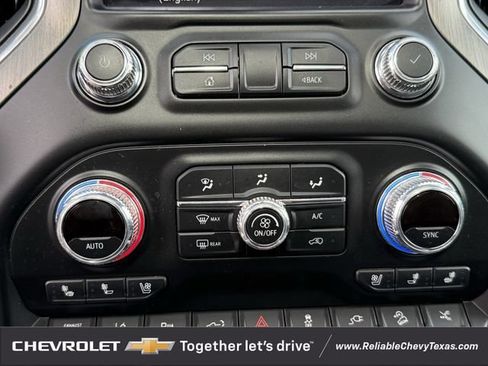 Used 2022 GMC Sierra 2500 Denali w/ Denali Ultimate Package AWD/4WD image 22