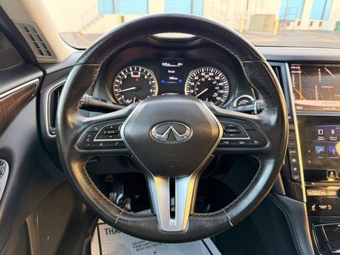 Used 2018 INFINITI Q50 Luxe w/ Essential Package (3.0T Luxe) image 22