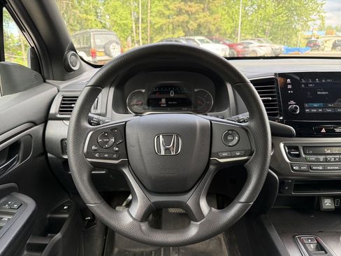 Used 2022 Honda Pilot Sport image 14