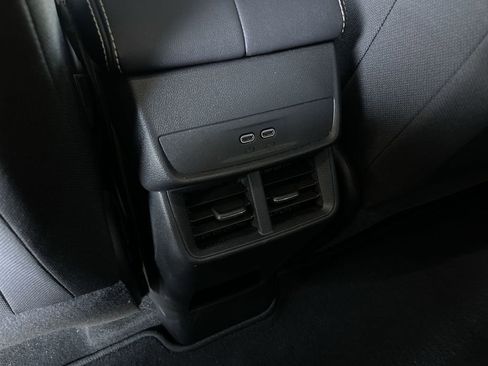 Used 2025 GMC Terrain Elevation image 21