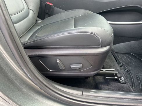 Used 2022 Hyundai Tucson Limited image 36