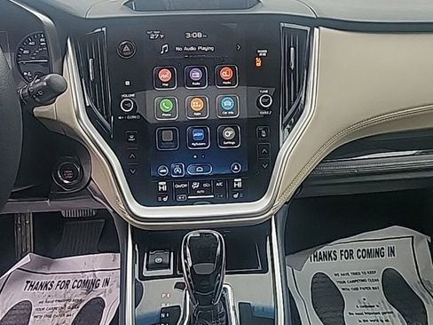 Used 2020 Subaru Outback Limited image 21