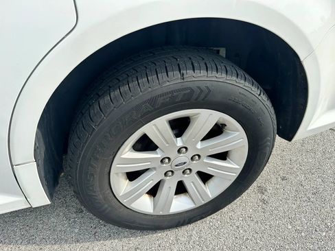 Used 2012 Ford Flex SE FWD image 20