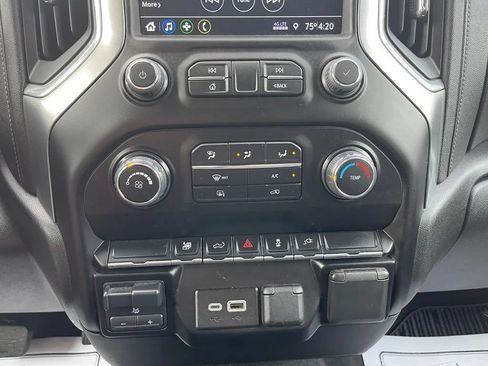 Used 2023 Chevrolet Silverado 2500 LT AWD/4WD image 28