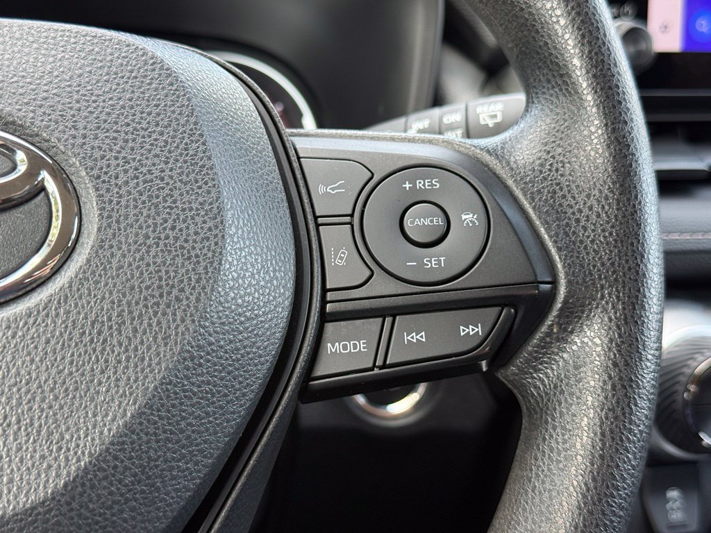 Used 2024 Toyota RAV4 XLE FWD image 18