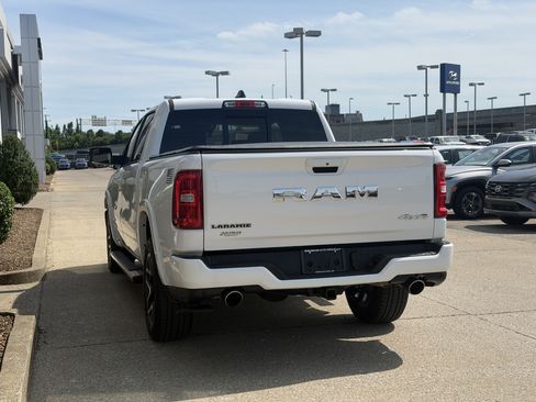 Used 2025 RAM 1500 Laramie w/ Sport Appearance Package AWD/4WD image 7