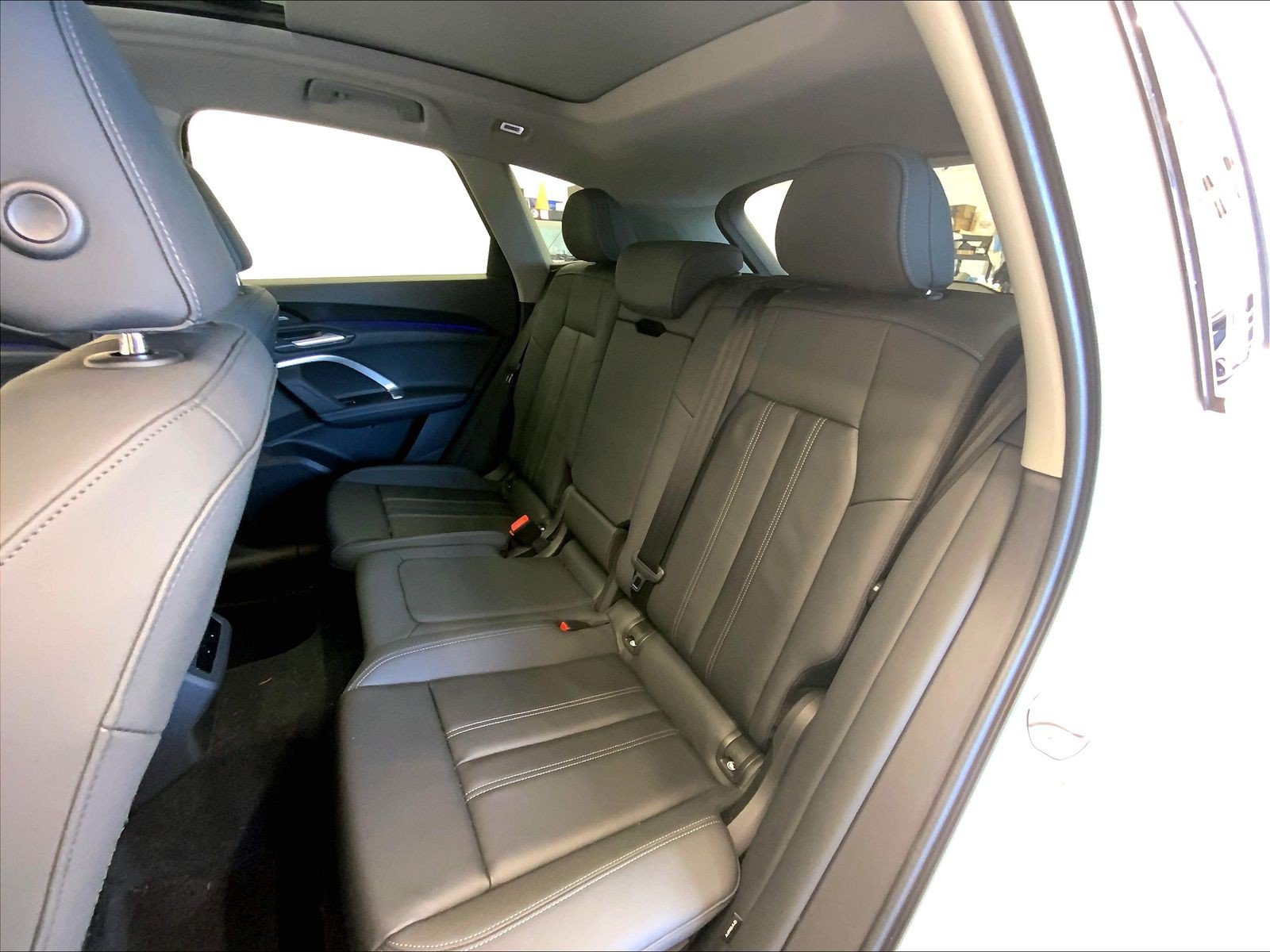 Certified 2025 Audi Q5 Premium Plus w/ Premium Plus AWD/4WD image 19