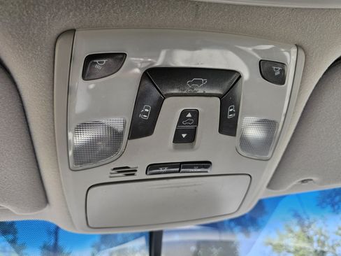 Used 2013 Toyota Sienna XLE AWD/4WD image 24