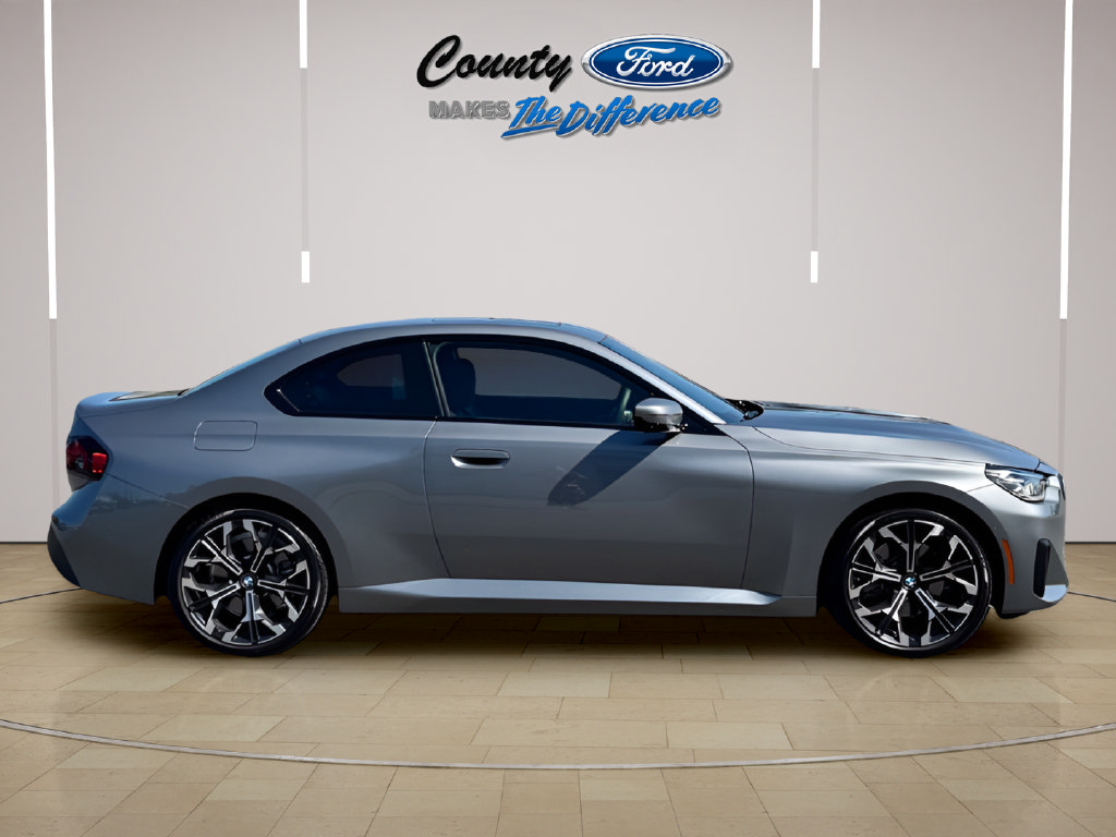 Used 2026 BMW 230i xDrive Coupe w/ Premium Package AWD/4WD image 6