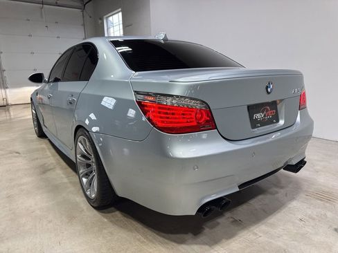 Used 2010 BMW M5 RWD image 5