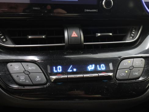 Used 2020 Toyota C-HR XLE FWD image 49