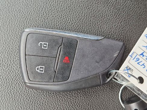 Used 2024 Chevrolet Colorado LT w/ LT Convenience Package RWD image 33