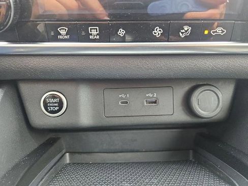 Certified 2023 Nissan Rogue SV FWD image 21