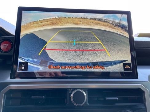 Used 2024 Toyota Tacoma TRD Sport image 18