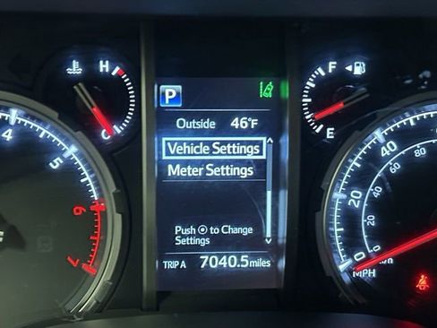 Used 2023 Toyota 4Runner TRD Off-Road Premium w/ Off Road Premium Plus Package image 24