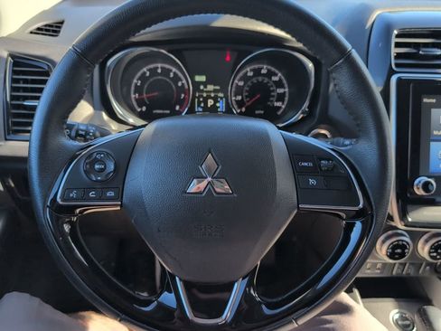 Used 2024 Mitsubishi Outlander Sport SE image 15