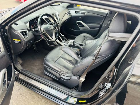 Used 2015 Hyundai Veloster RE:FLEX Edition image 11