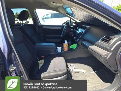 Used 2018 Subaru Outback 2.5i Premium AWD/4WD image 12