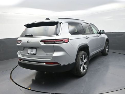 New 2026 Jeep Grand Cherokee L Limited w/ Luxury Tech Group II AWD/4WD image 9