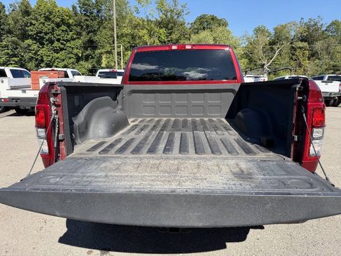 Used 2022 RAM 2500 Big Horn w/ Night Edition AWD/4WD image 9