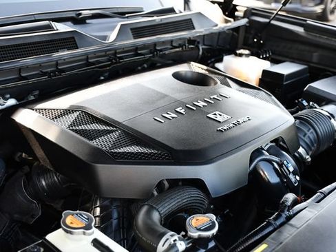 Used 2025 INFINITI QX80 Sensory AWD/4WD image 26