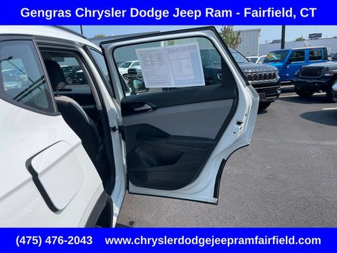 Used 2024 Volkswagen Taos S AWD/4WD image 24