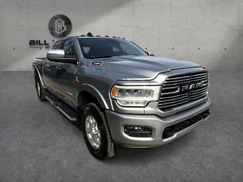 Used 2022 RAM 3500 Laramie AWD/4WD image 3