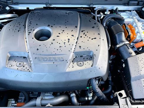 Used 2024 Volvo XC60 T8 Ultimate image 64