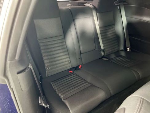 Used 2013 Dodge Challenger R/T image 24