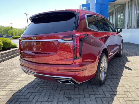 Used 2025 Cadillac XT6 Premium Luxury w/ Platinum Package AWD/4WD image 5