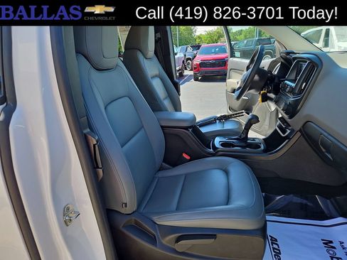 Used 2017 Chevrolet Colorado W/T RWD image 28