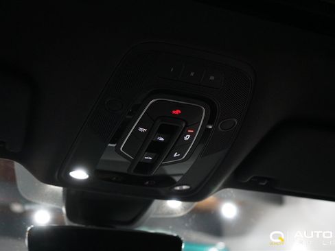 Used 2018 Audi SQ5 Prestige image 31