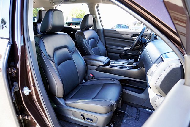 Used 2022 Nissan Pathfinder SL w/ SL Premium Package FWD image 19