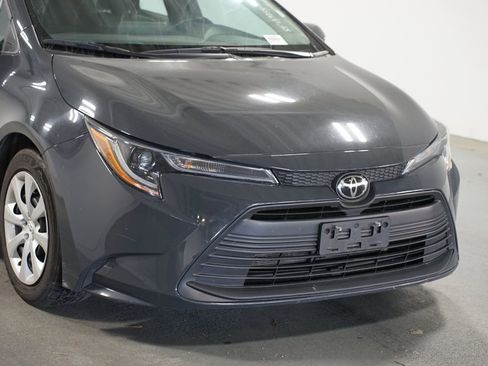 Used 2024 Toyota Corolla LE FWD image 4