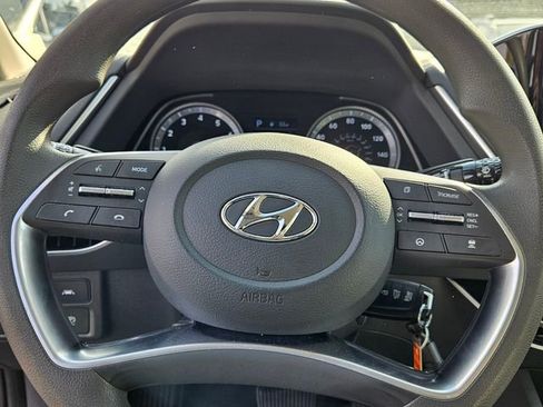 Used 2023 Hyundai Sonata SE image 12