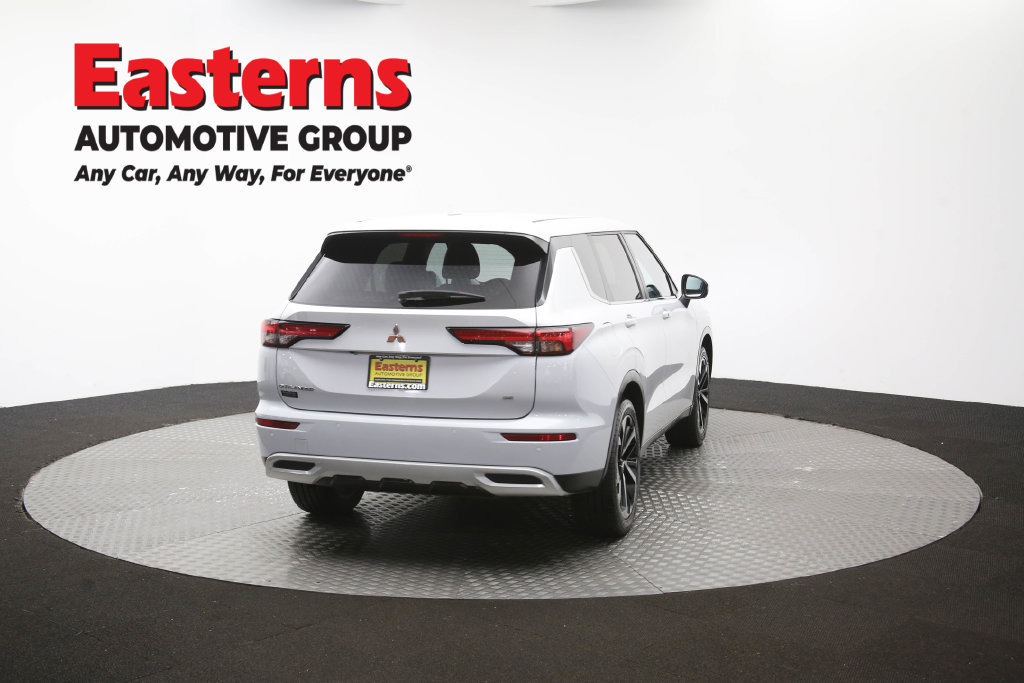 Used 2024 Mitsubishi Outlander SE FWD image 37