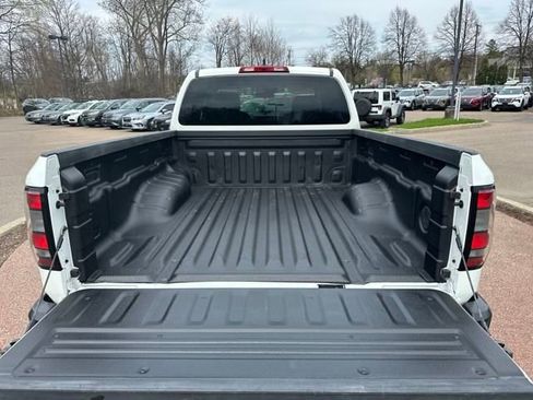 Used 2022 Nissan Frontier S image 24