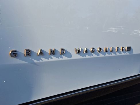 Used 2024 Jeep Grand Wagoneer L Series III image 27