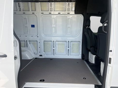 New 2025 Mercedes-Benz Sprinter 2500 image 13