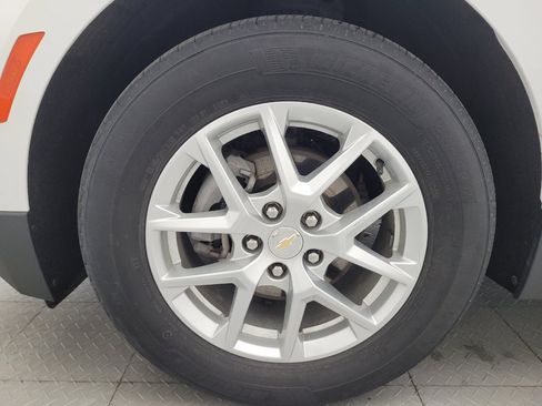 Used 2024 Chevrolet Equinox LS w/ LS Convenience Package FWD image 31