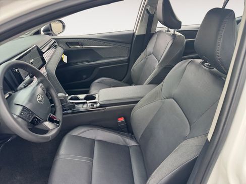 New 2026 Toyota Camry XLE AWD/4WD image 9
