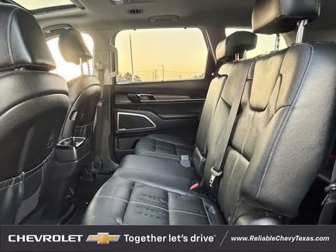 Used 2022 Kia Telluride EX w/ Towing Package FWD image 30