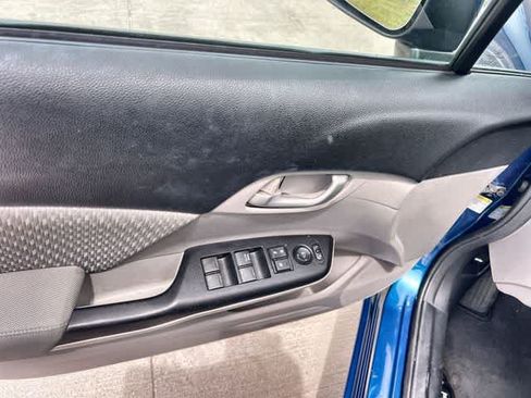 Used 2014 Honda Civic LX image 29