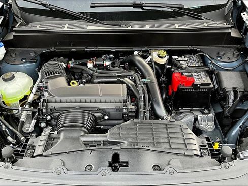 New 2025 Ford Maverick XLT w/ XLT Luxury Package image 12