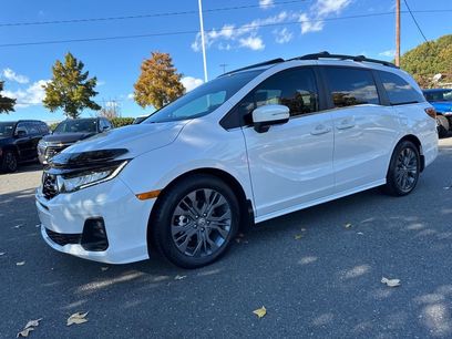 Used 2025 Honda Odyssey Touring