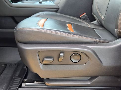 Used 2024 GMC Sierra 2500 AT4 w/ AT4 Premium Plus Package image 29